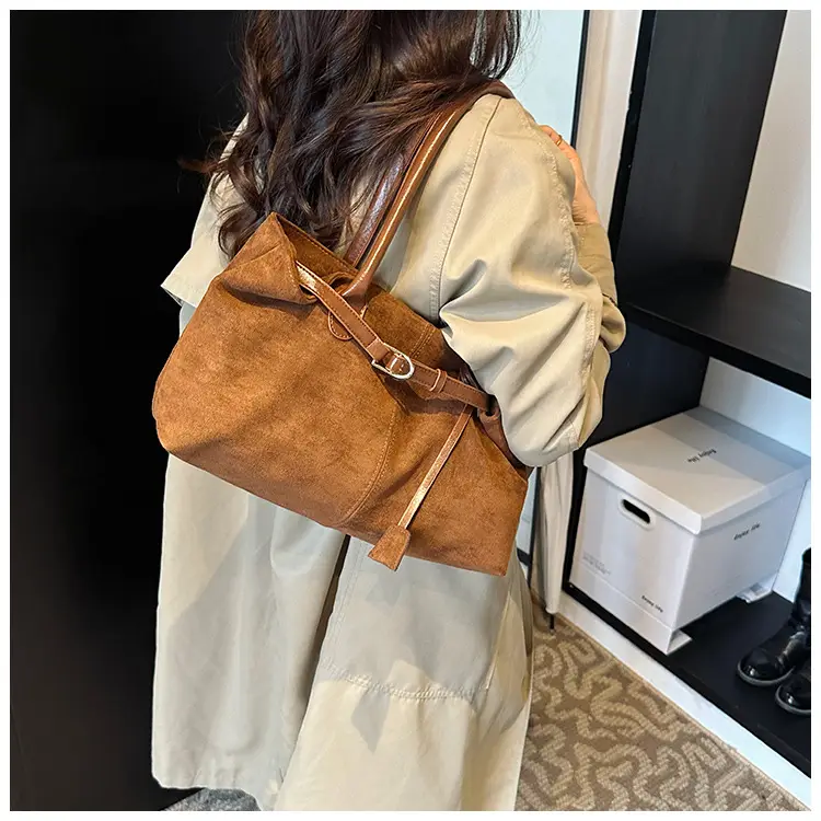 Women Cross-Border Retro Tote Bag Large Capacity Tan — feature 11