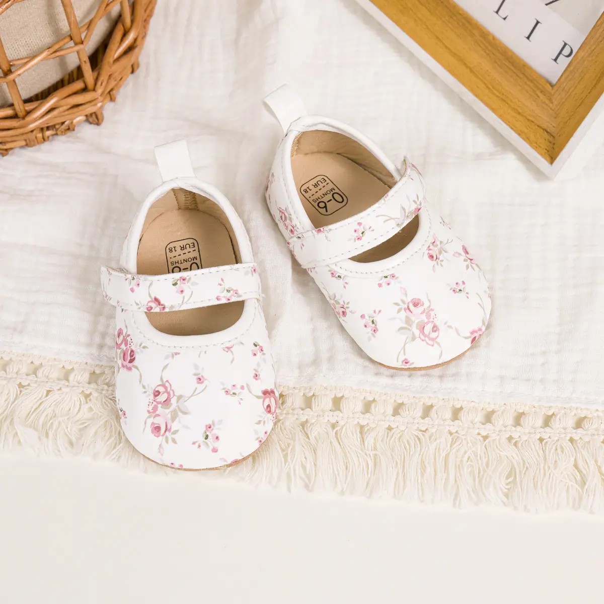 Printed Princess Baby Shoes with Velcro & Anti-Slip Sole — feature 11