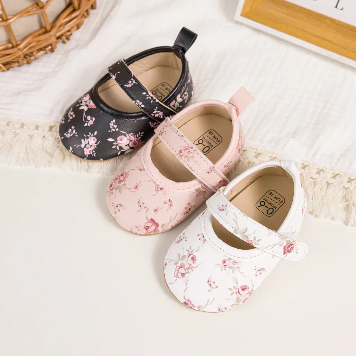 Printed Princess Baby Shoes with Velcro & Anti-Slip Sole — feature 4