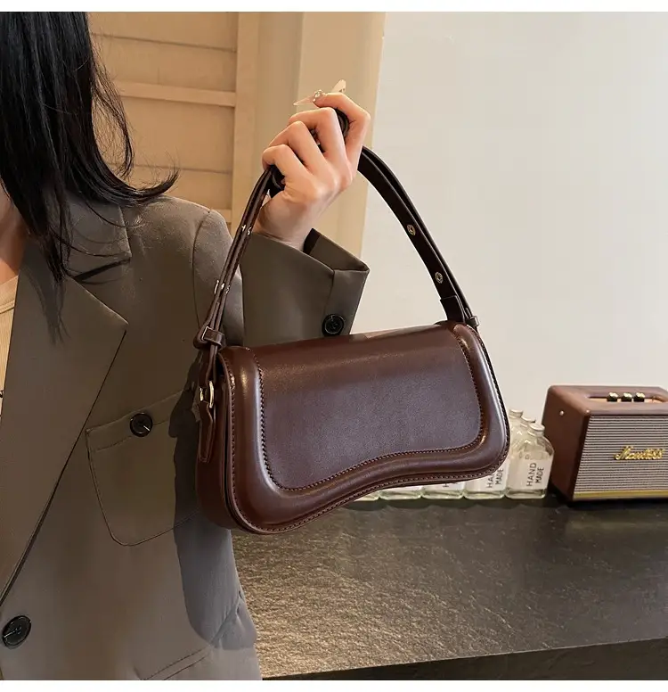 Women's Brown Leather Crossbody Bag 2022 Summer — feature 17