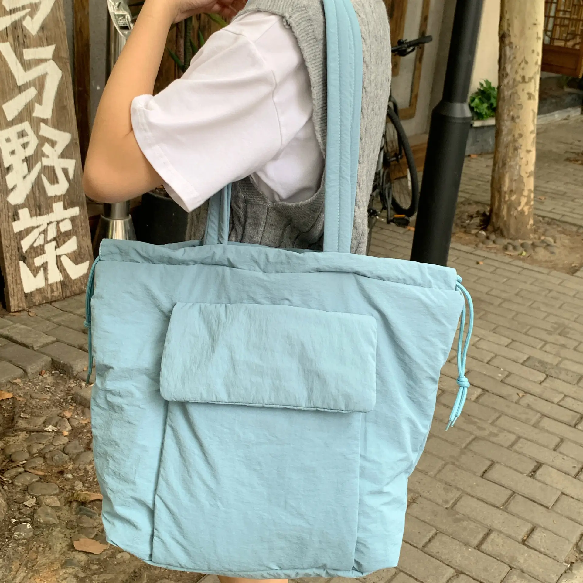 Light Blue Drawstring Tote Bag for Students - Image 5