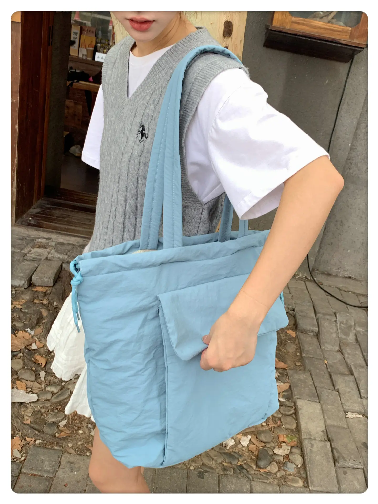 Light Blue Drawstring Tote Bag for Students — feature 25