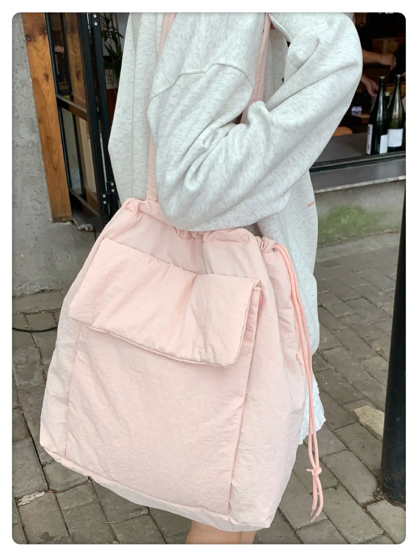 Light Blue Drawstring Tote Bag for Students — feature 4