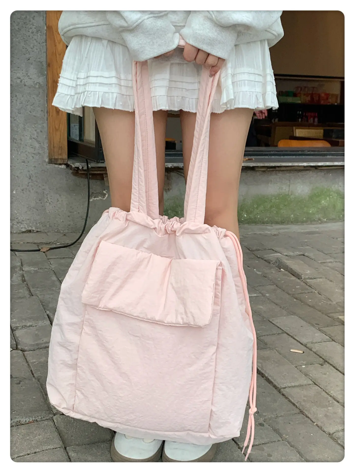 Light Blue Drawstring Tote Bag for Students — feature 5
