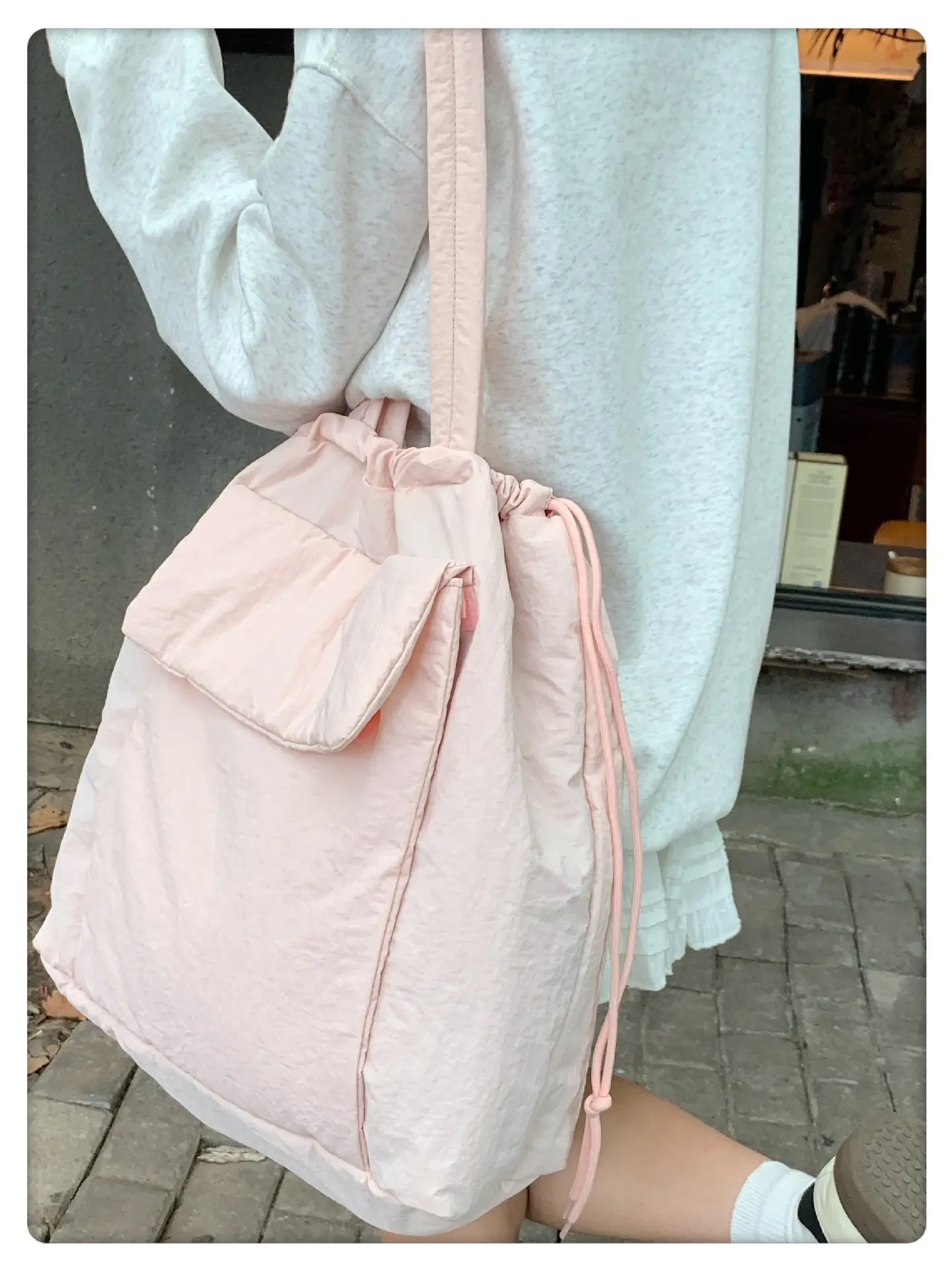 Light Blue Drawstring Tote Bag for Students — feature 8