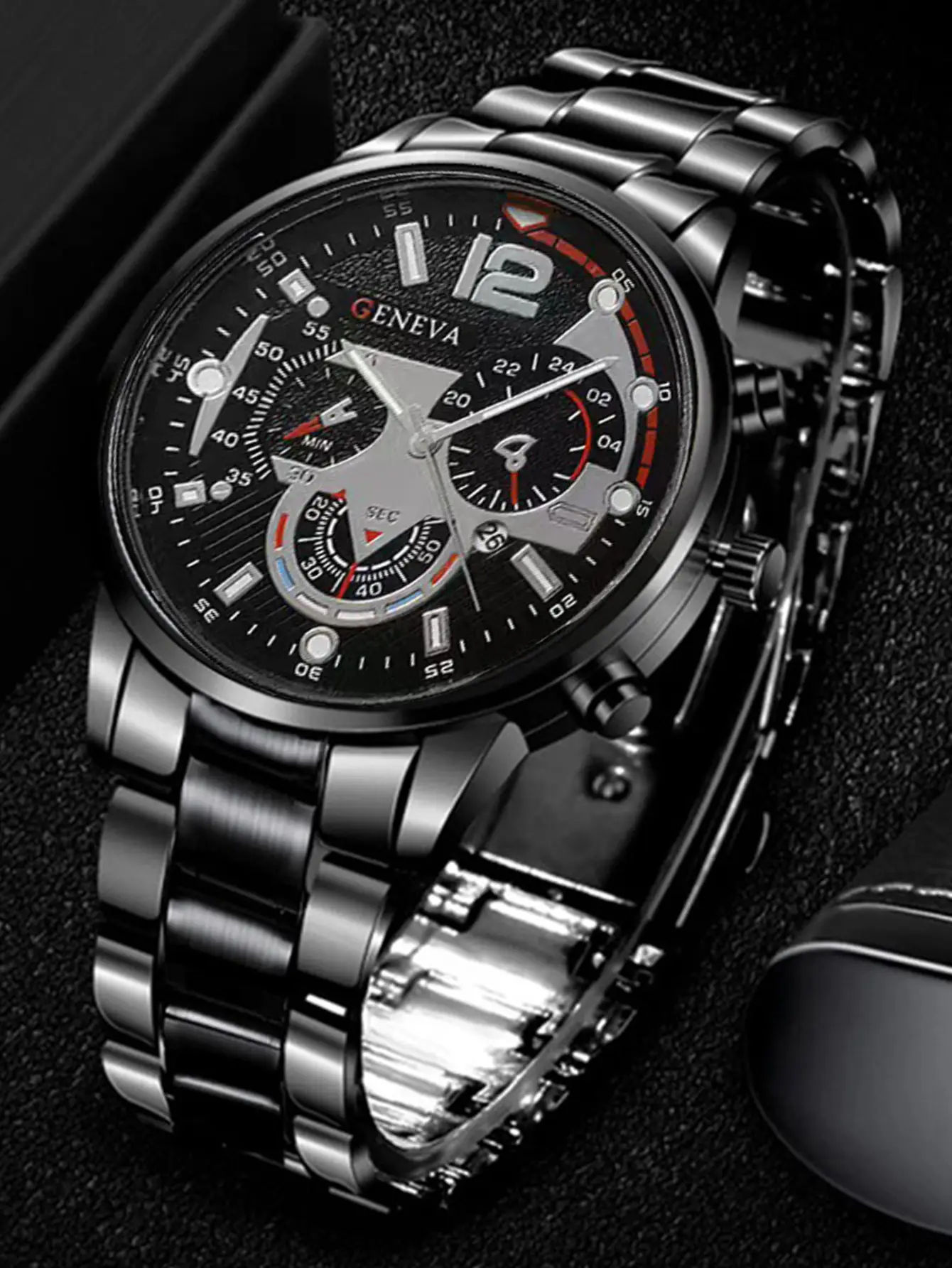 Men's Geneva Quartz Watch with Cross Necklace Set — feature 8