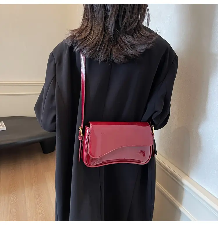 Women's Black Luxurious Crossbody Bag for Work & Commute — feature 25