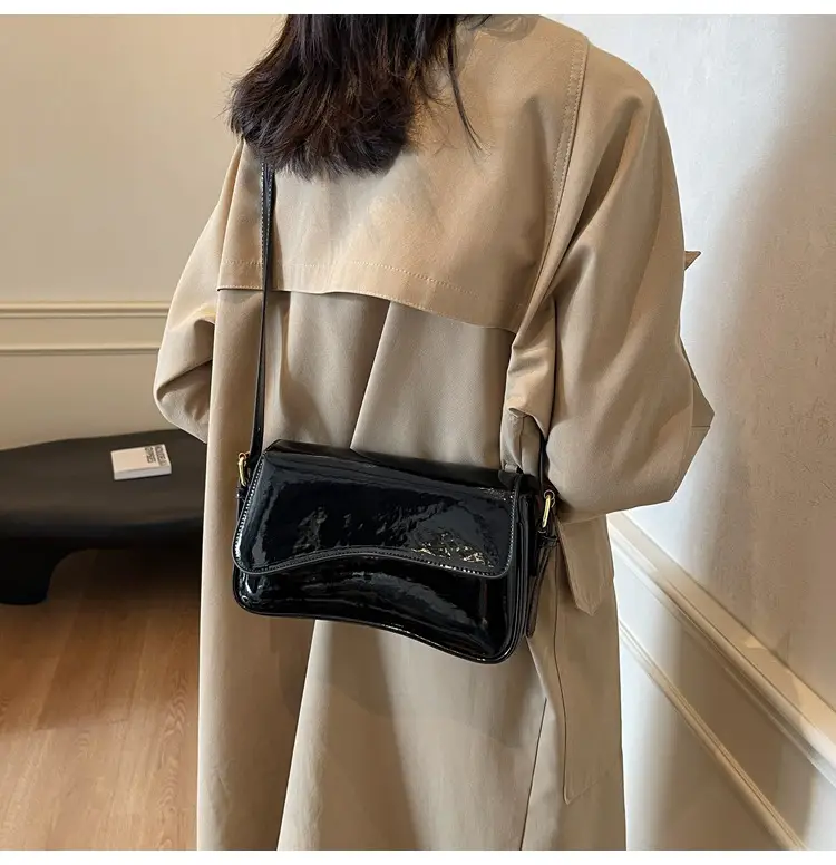Women's Black Luxurious Crossbody Bag for Work & Commute — feature 33