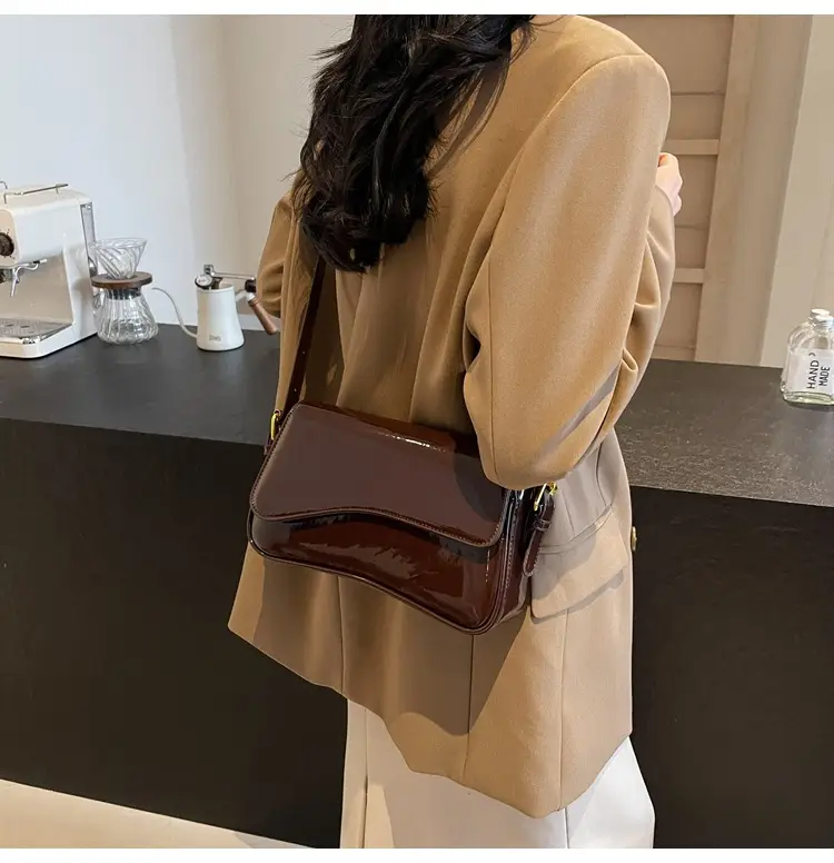 Women's Black Luxurious Crossbody Bag for Work & Commute — feature 38