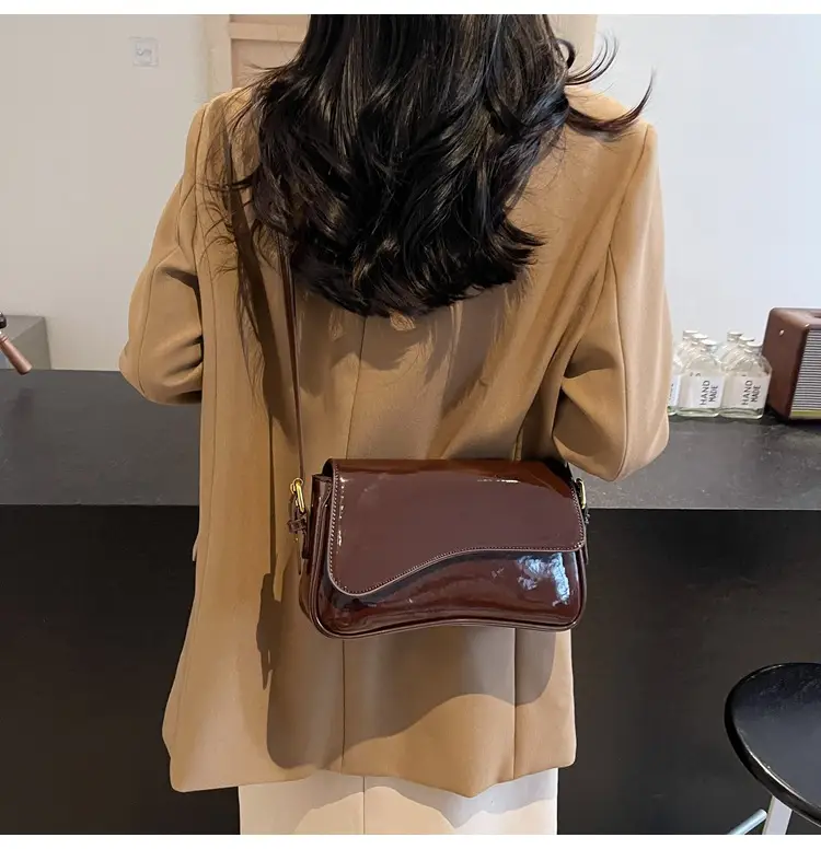 Women's Black Luxurious Crossbody Bag for Work & Commute — feature 40