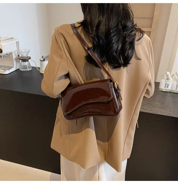 Women's Black Luxurious Crossbody Bag for Work & Commute — feature 44