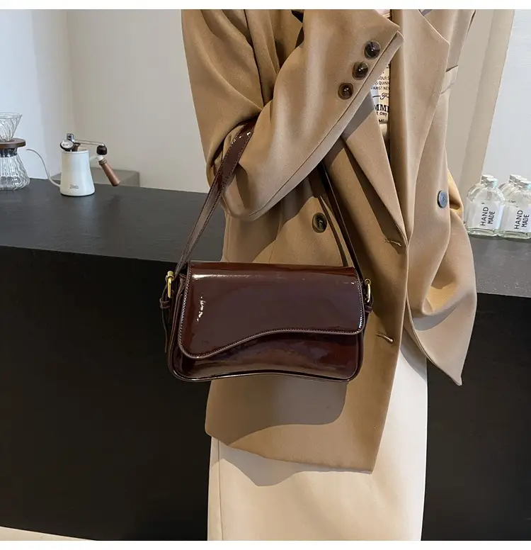 Women's Black Luxurious Crossbody Bag for Work & Commute — feature 45