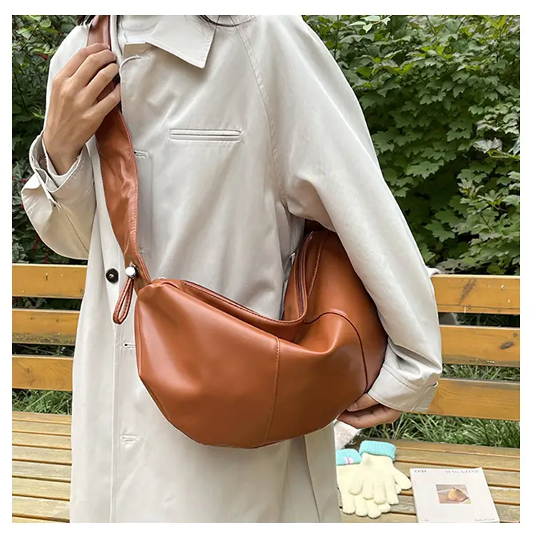 Brown Leather Crossbody Bag with Ruched Handle — feature 14