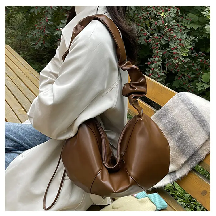 Brown Leather Crossbody Bag with Ruched Handle — feature 15