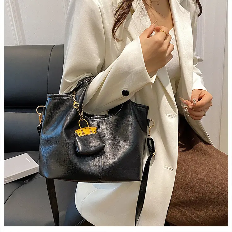 Women Retro Soft Leather Tote Bag Brown Black Black — feature 16