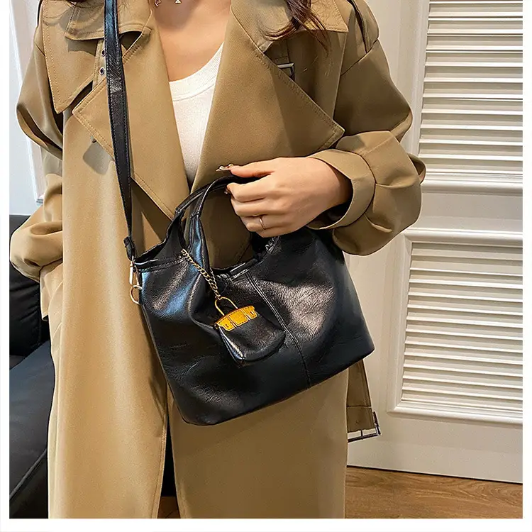 Women Retro Soft Leather Tote Bag Brown Black Black — feature 20