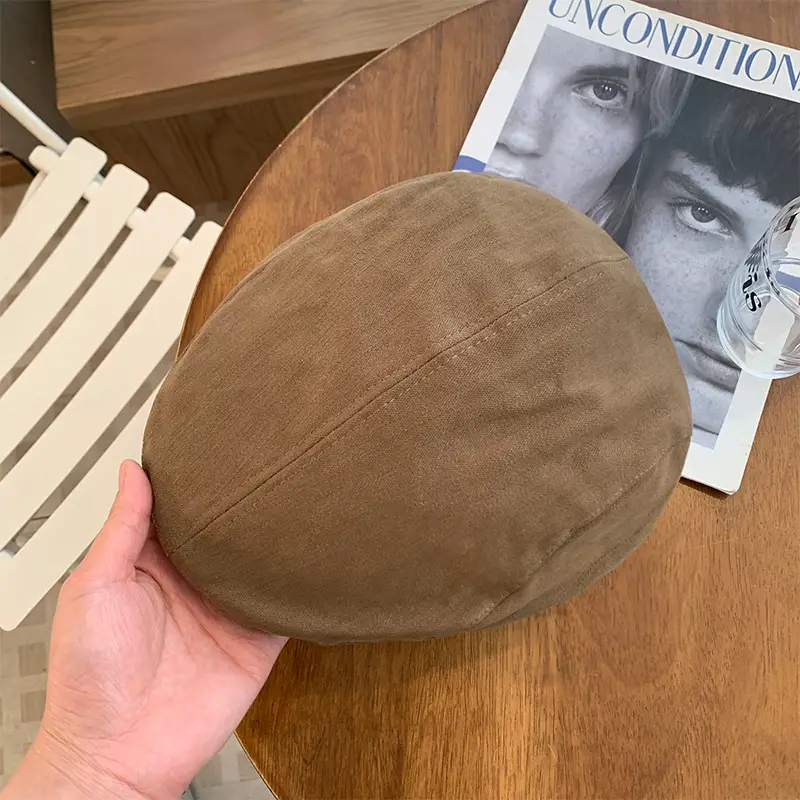 Black British Style Reversible Beret for Women - Image 3