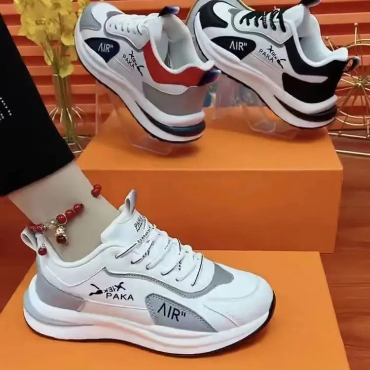 Couple Shoes, Lightweight and Breathable Student Shoes, Unisex Casual Shoes, Fashionable Leather Dad Shoes, 2026 Trend — feature 3