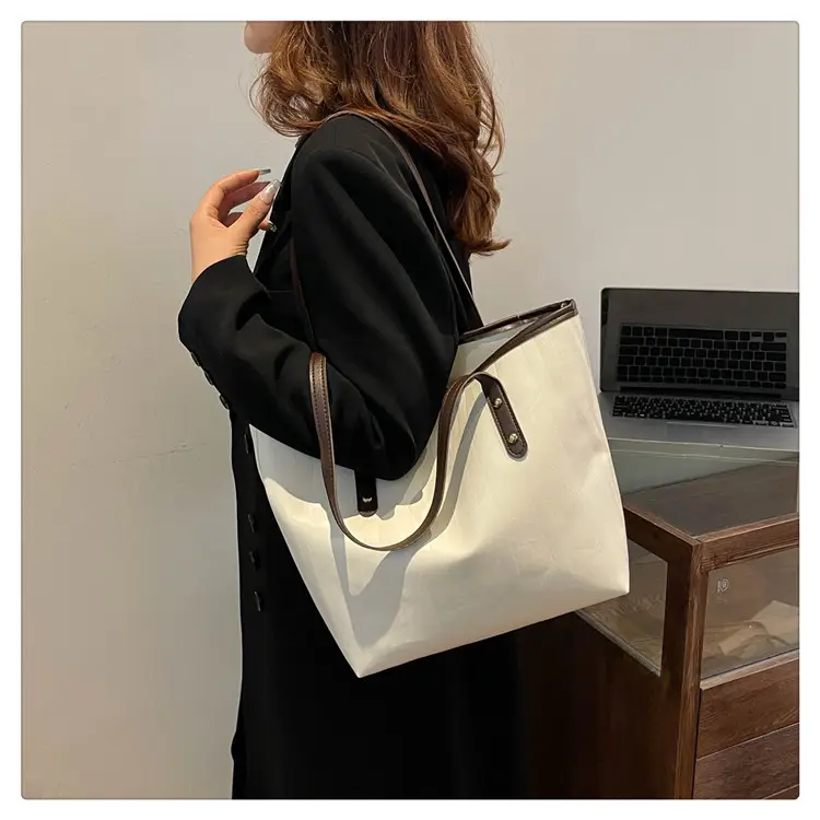 Large Capacity Women's Black Tote Bag Shoulder Bag - Image 7