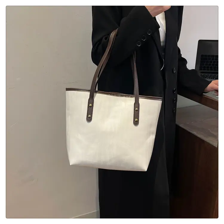 Large Capacity Women's Black Tote Bag Shoulder Bag — feature 24