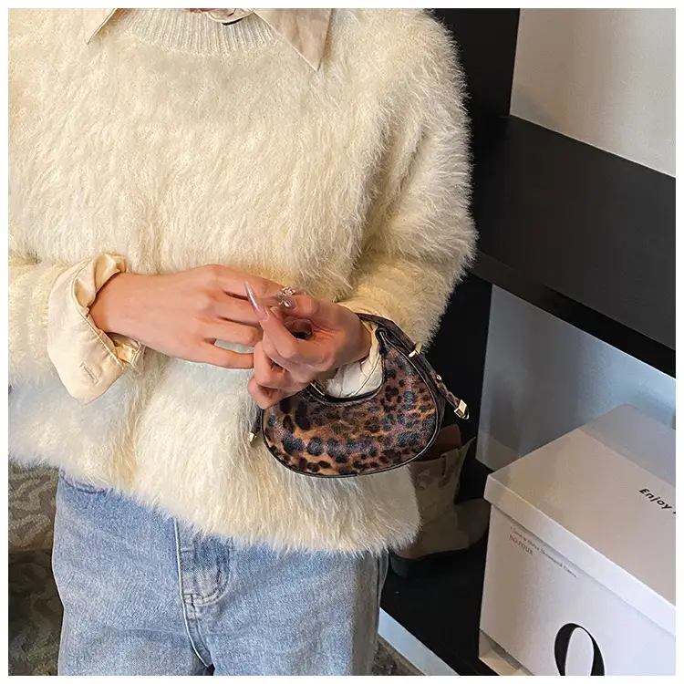 Leopard Print Western Shoulder Crossbody Bag — feature 16