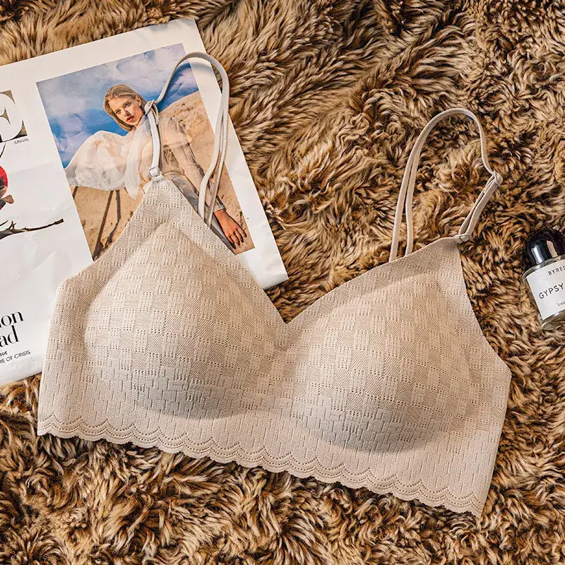 Women's Seamless V-Neck Bra Cream White Large - Image 5