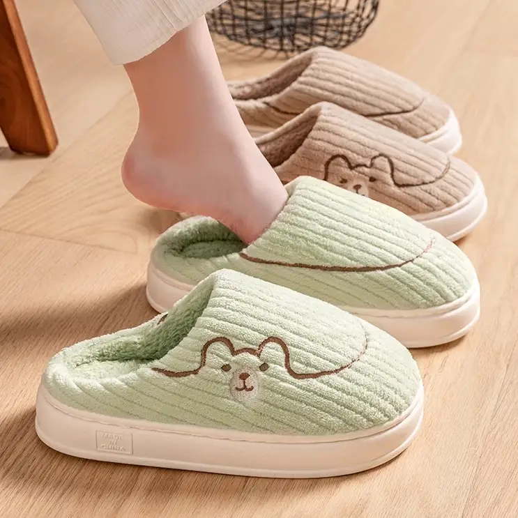 Women's 2026 New Model Winter Home Indoor Warm Plush Slippers with a Stepping-On-Clouds Feel, Suitable for Men in Autumn and Winter - Image 6