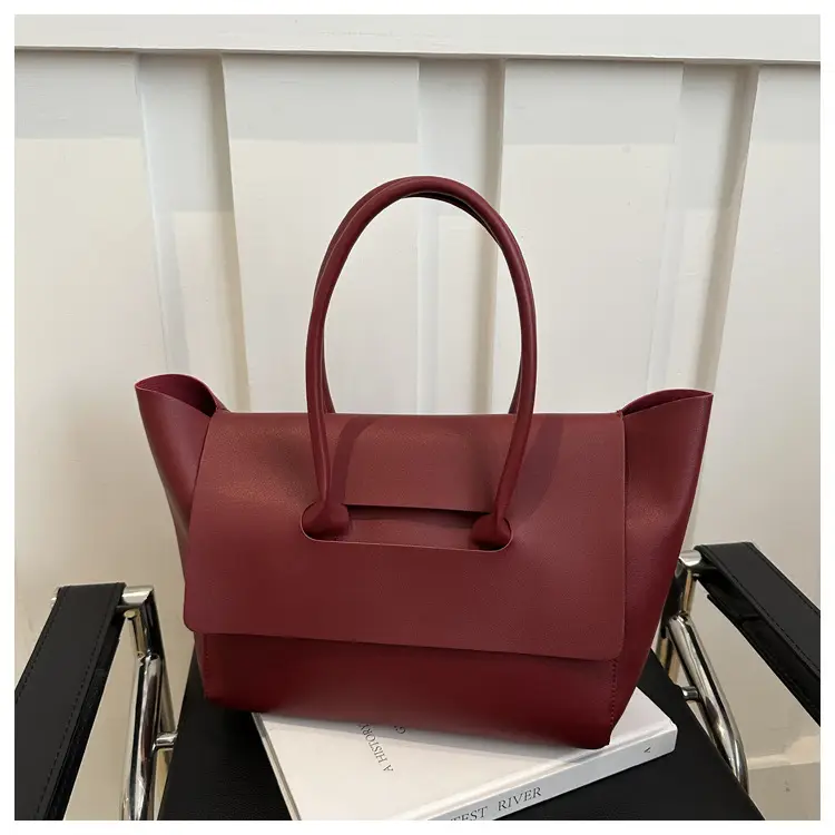 Women's Large Brown Leather Tote Bag 2024 — feature 11