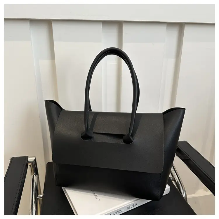 Women's Large Brown Leather Tote Bag 2024 — feature 12
