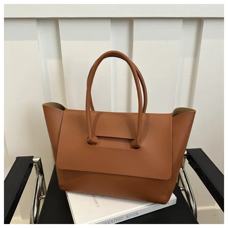 Women's Large Brown Leather Tote Bag 2024 — feature 8