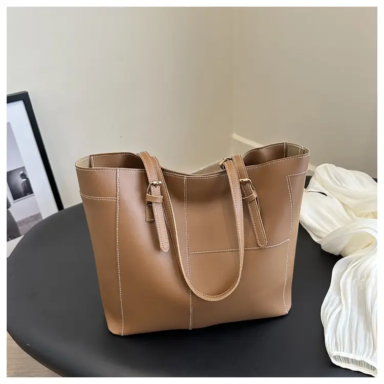 Black Leather Large Capacity Shoulder Bag 2024 - Image 3