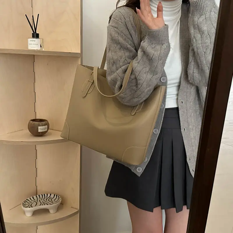Black Large Capacity Women's Tote Bag 2024
