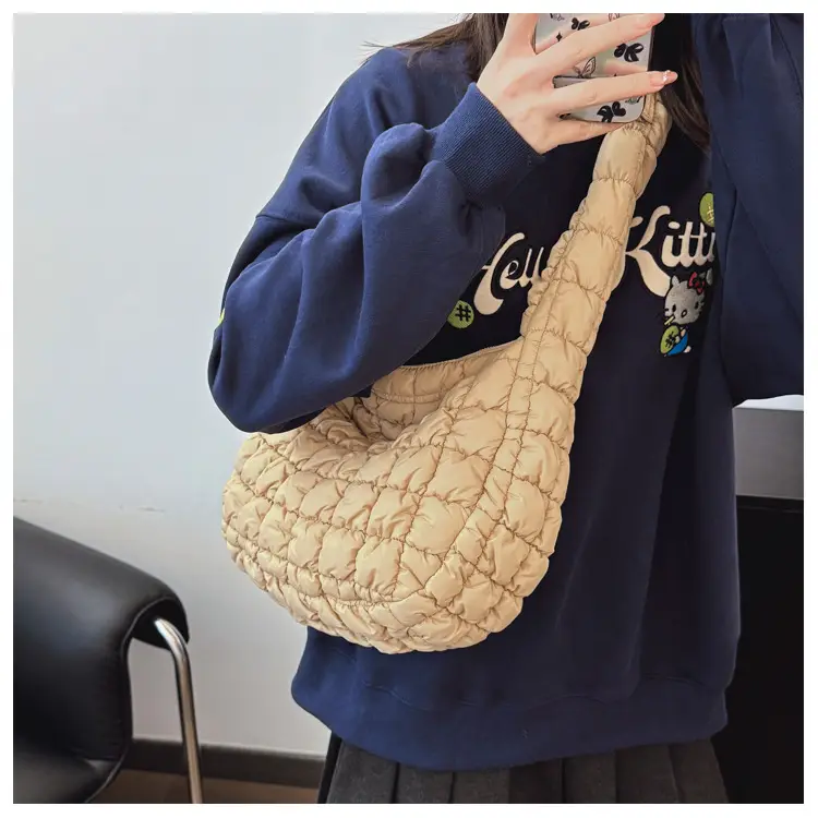 Black Cloud Pleated Shoulder Bag for Women — feature 19