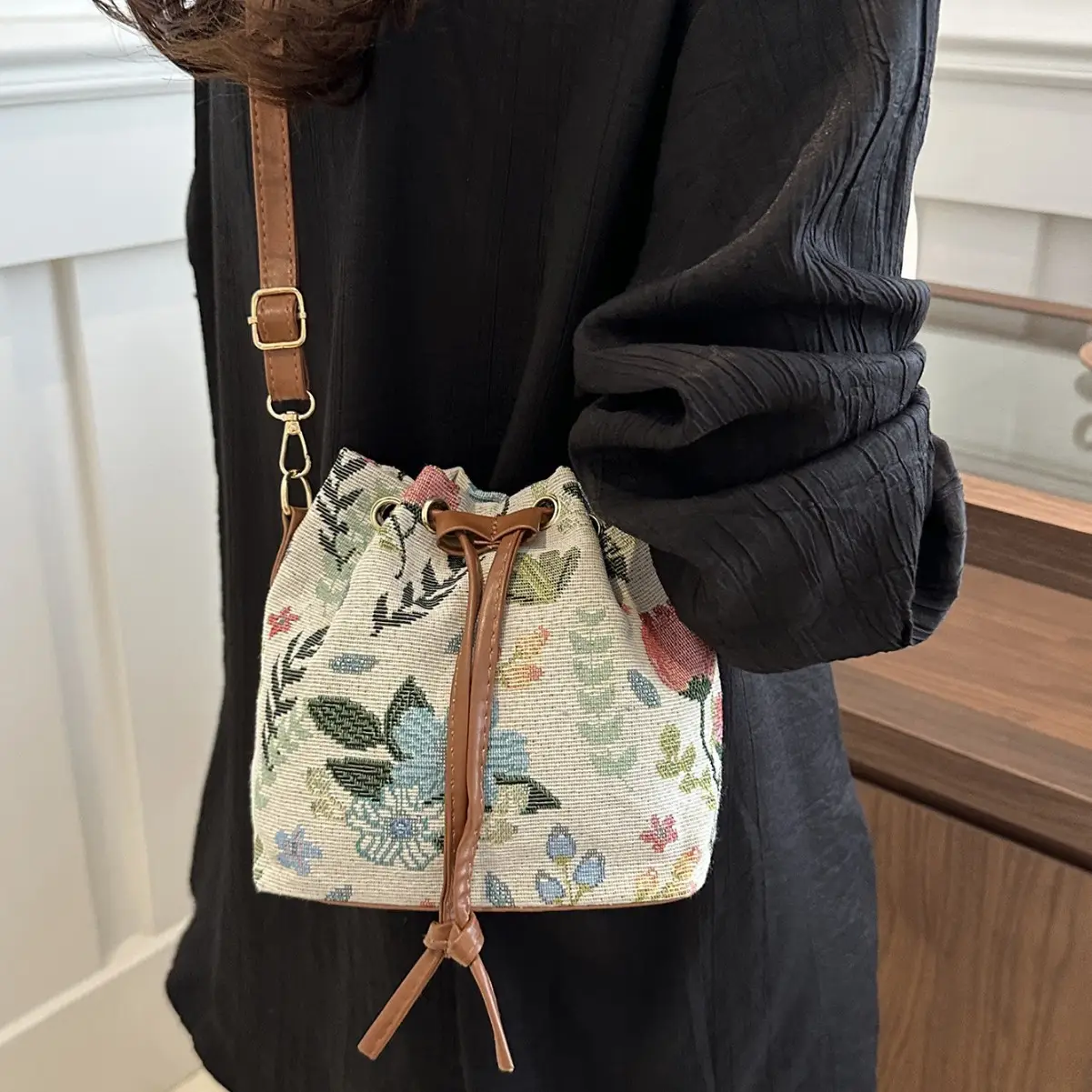 Autumn 2024 Personalized Drawstring Bag for Women - Image 10