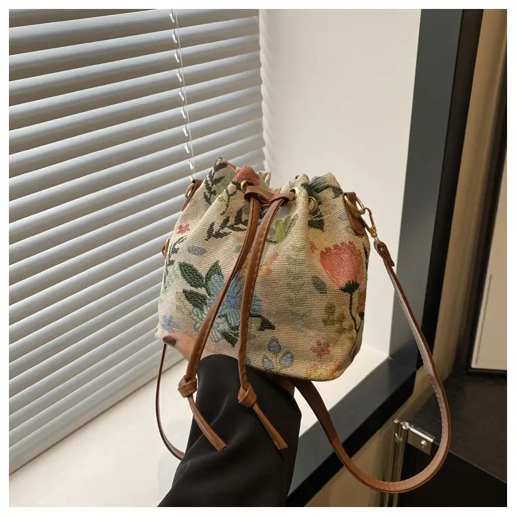 Autumn 2024 Personalized Drawstring Bag for Women - Image 2