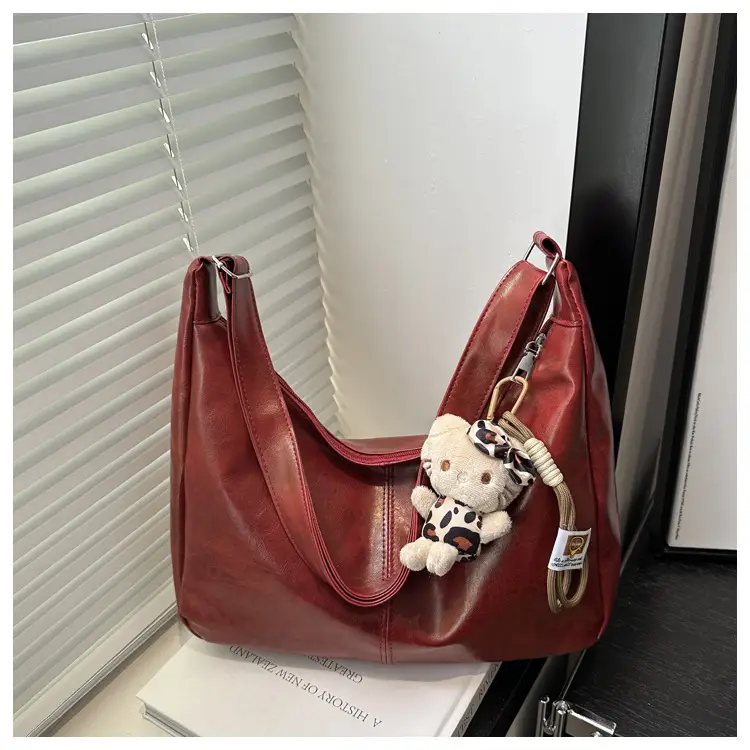 Trendy Red Leather Shoulder Tote Bag for Women — feature 10