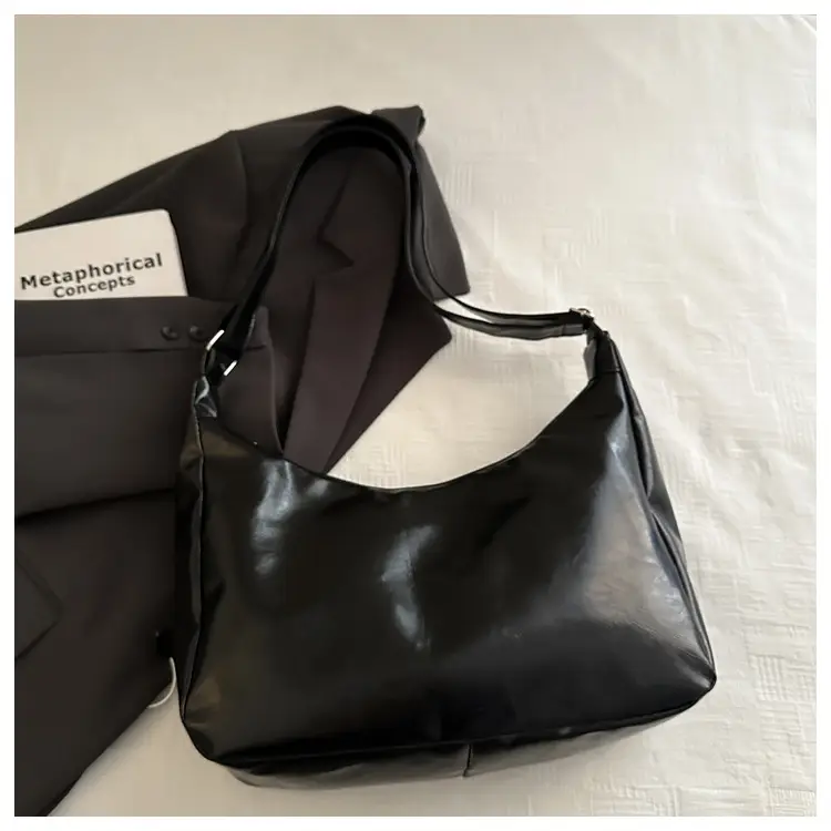 Trendy Red Leather Shoulder Tote Bag for Women — feature 19