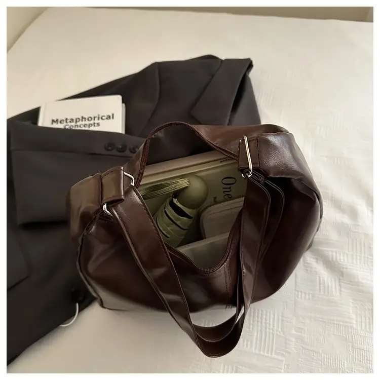 Trendy Red Leather Shoulder Tote Bag for Women — feature 28