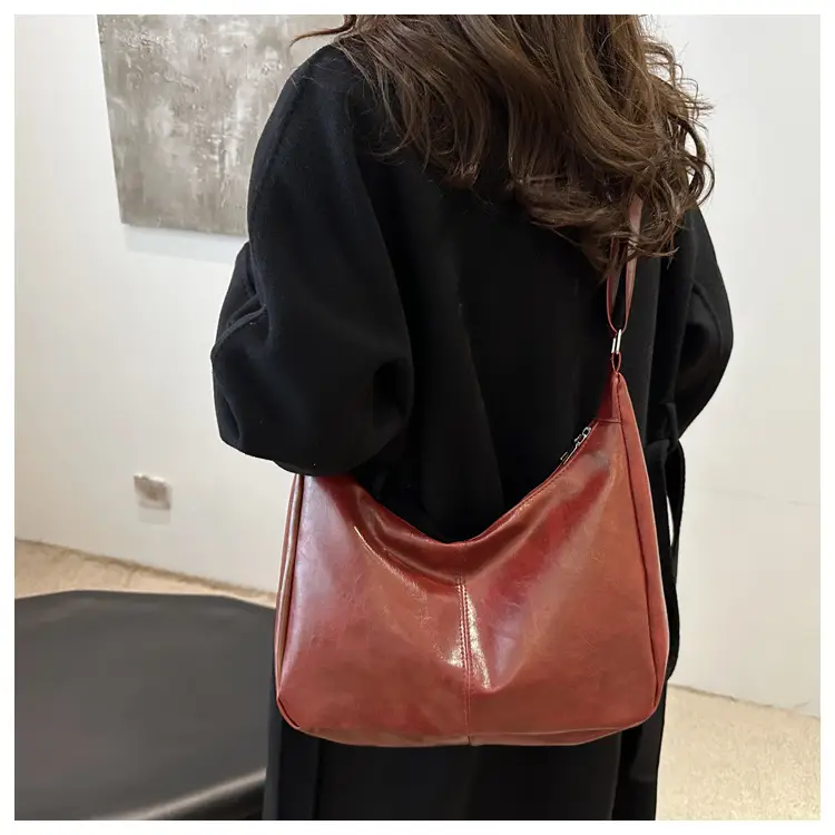 Trendy Red Leather Shoulder Tote Bag for Women — feature 29