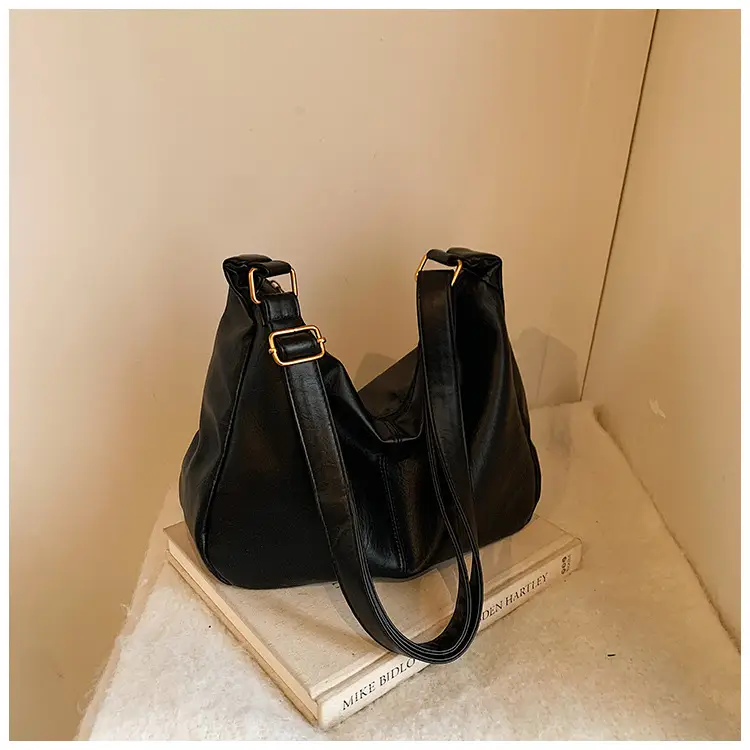 Women's Large Capacity Crossbody Bag Autumn Winter Retro High End — feature 26