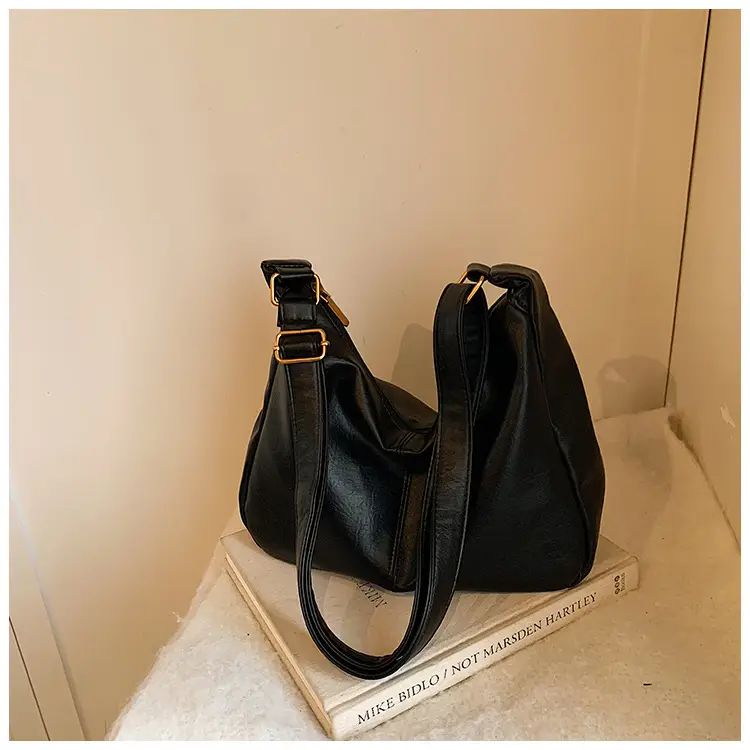 Women's Large Capacity Crossbody Bag Autumn Winter Retro High End — feature 27