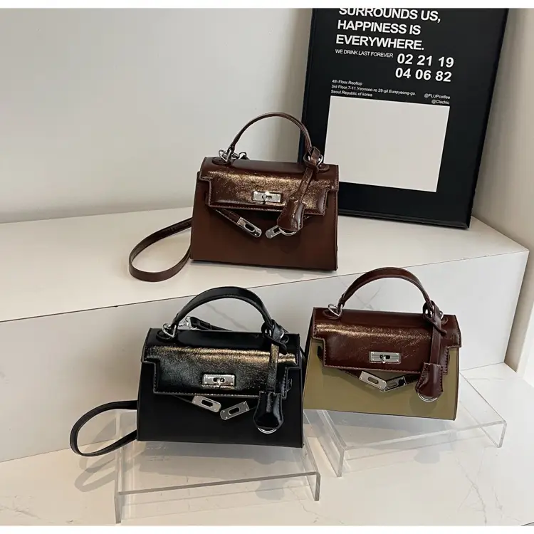 Black Crossbody Handbag for Women 2026 — feature 1
