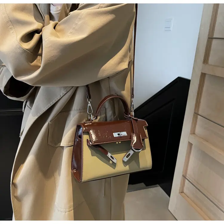 Black Crossbody Handbag for Women 2026 — feature 11