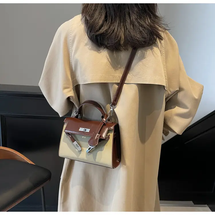 Black Crossbody Handbag for Women 2026 — feature 12