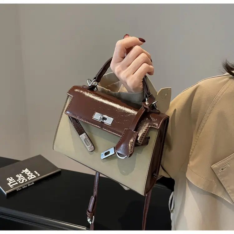 Black Crossbody Handbag for Women 2026 — feature 15