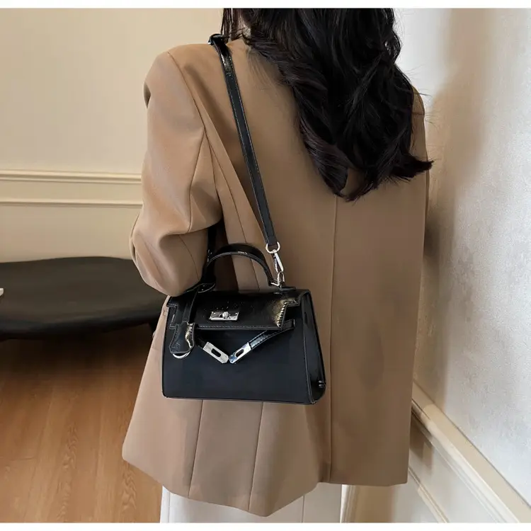 Black Crossbody Handbag for Women 2026 — feature 23