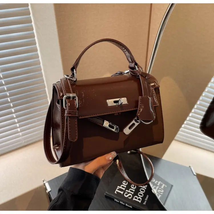 Black Crossbody Handbag for Women 2026 — feature 38