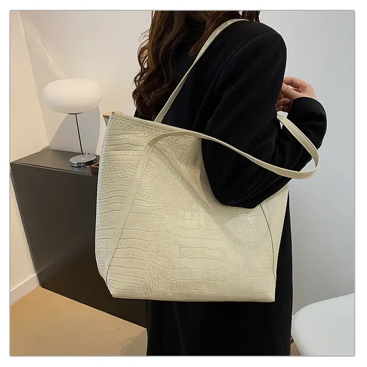 Green Croc Embossed Women's Large Tote Bag - Image 12