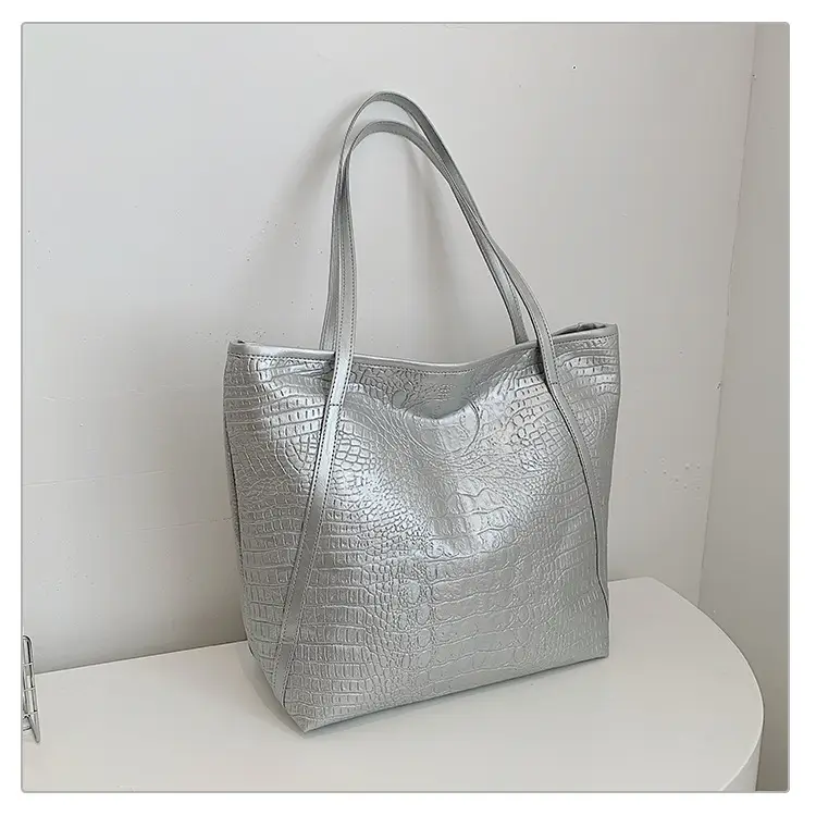 Green Croc Embossed Women's Large Tote Bag - Image 8