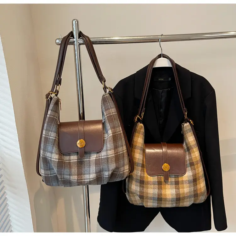 Women Plaid Check Shoulder Bag Large Capacity Travel Backpack — feature 19
